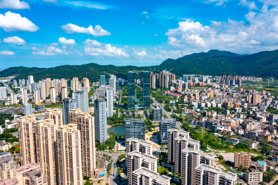 兰文：坚持一张蓝图绘到底 以实干实绩推动高质量融合发展